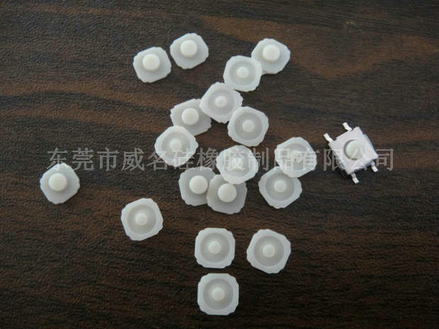 有腳單點(diǎn)硅膠按鍵，觸感非常